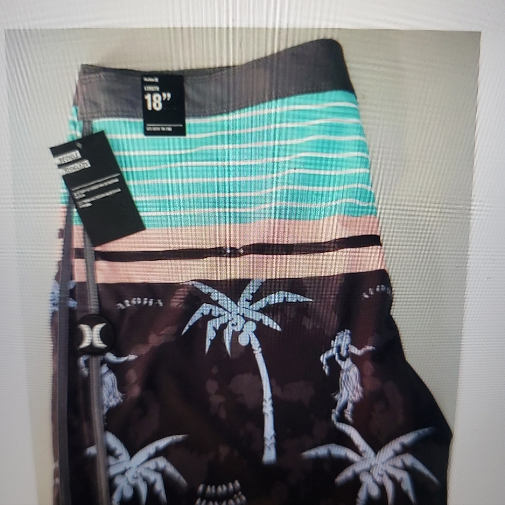 Hurley Tropical Print Board Shorts, Size 36" x 18" NWT